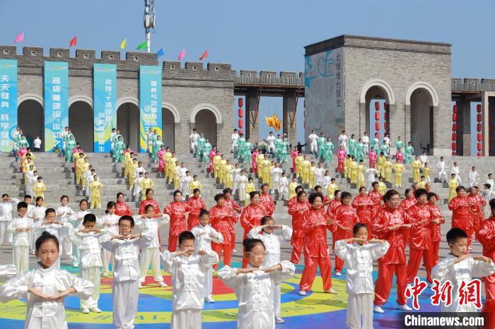 天津滨海新区作为全国主会场启动全民健身与奥