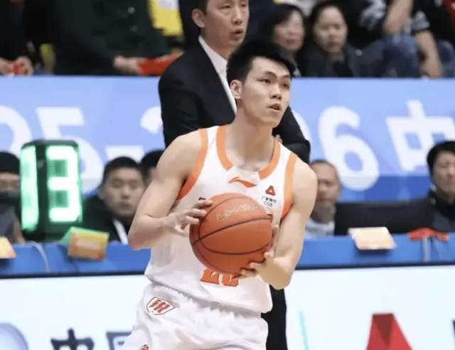 庞峥麟末节三分暴走难救四川 26连败创队史纪录