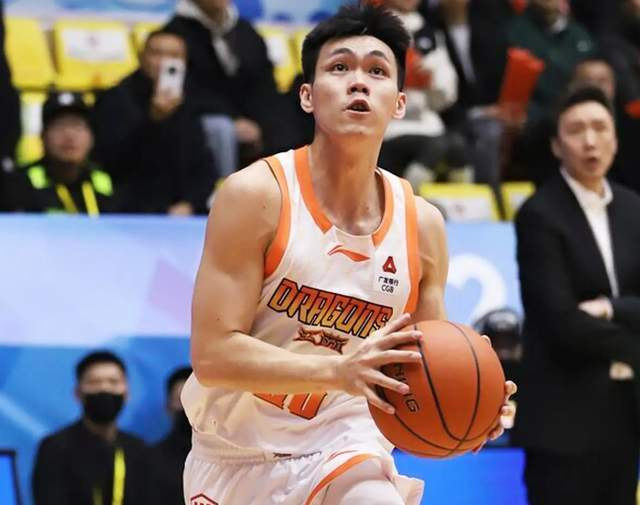 庞峥麟末节三分暴走难救四川 26连败创队史纪录