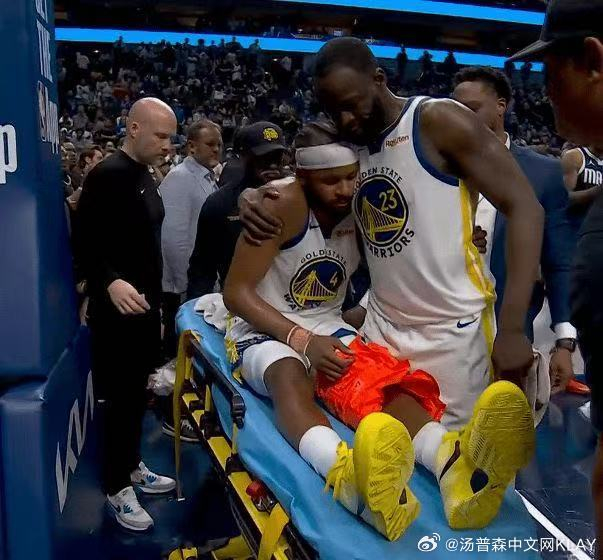 比赛突发意外事件，克莱库里目睹伤者被推出场