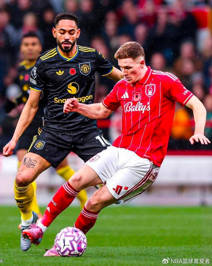 曼联夏季转会大扫除：中场重建计划启动