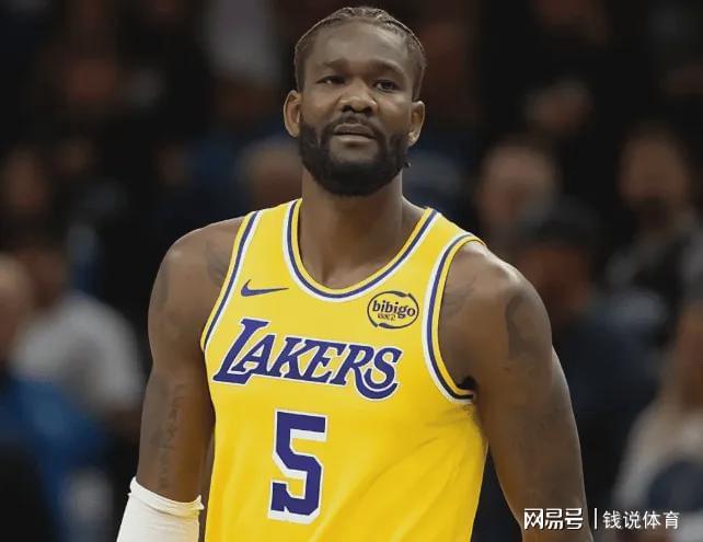 湖人爆冷逆转火箭 詹姆斯艾顿联手制胜