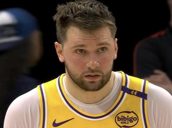 阿德巴约83分打破科比纪录 湖人双杀热火创八连